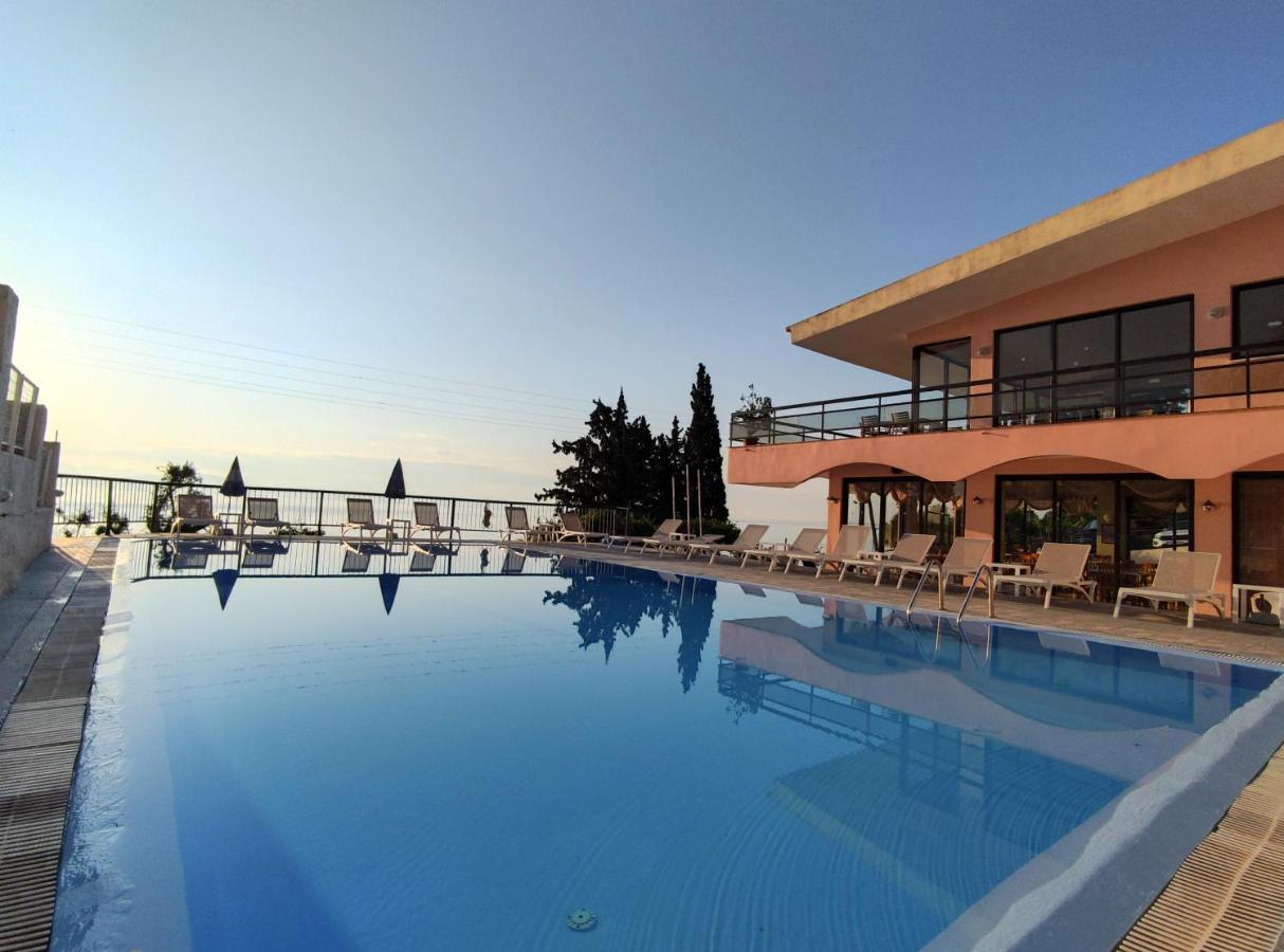 Siora Leni Hotel Benitses  Buitenkant foto